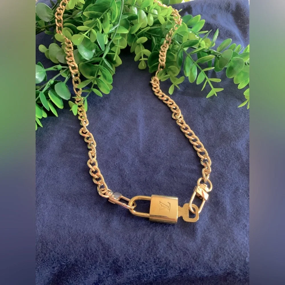 Authentic Louis Vuitton Lock & Key #346 - Picture 3 of 5